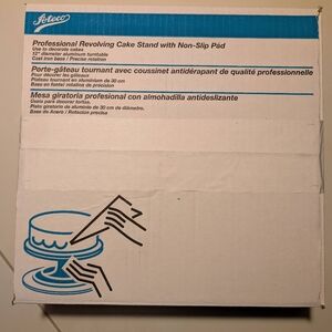 NWT Williams Sonoma professional revolving cake stand